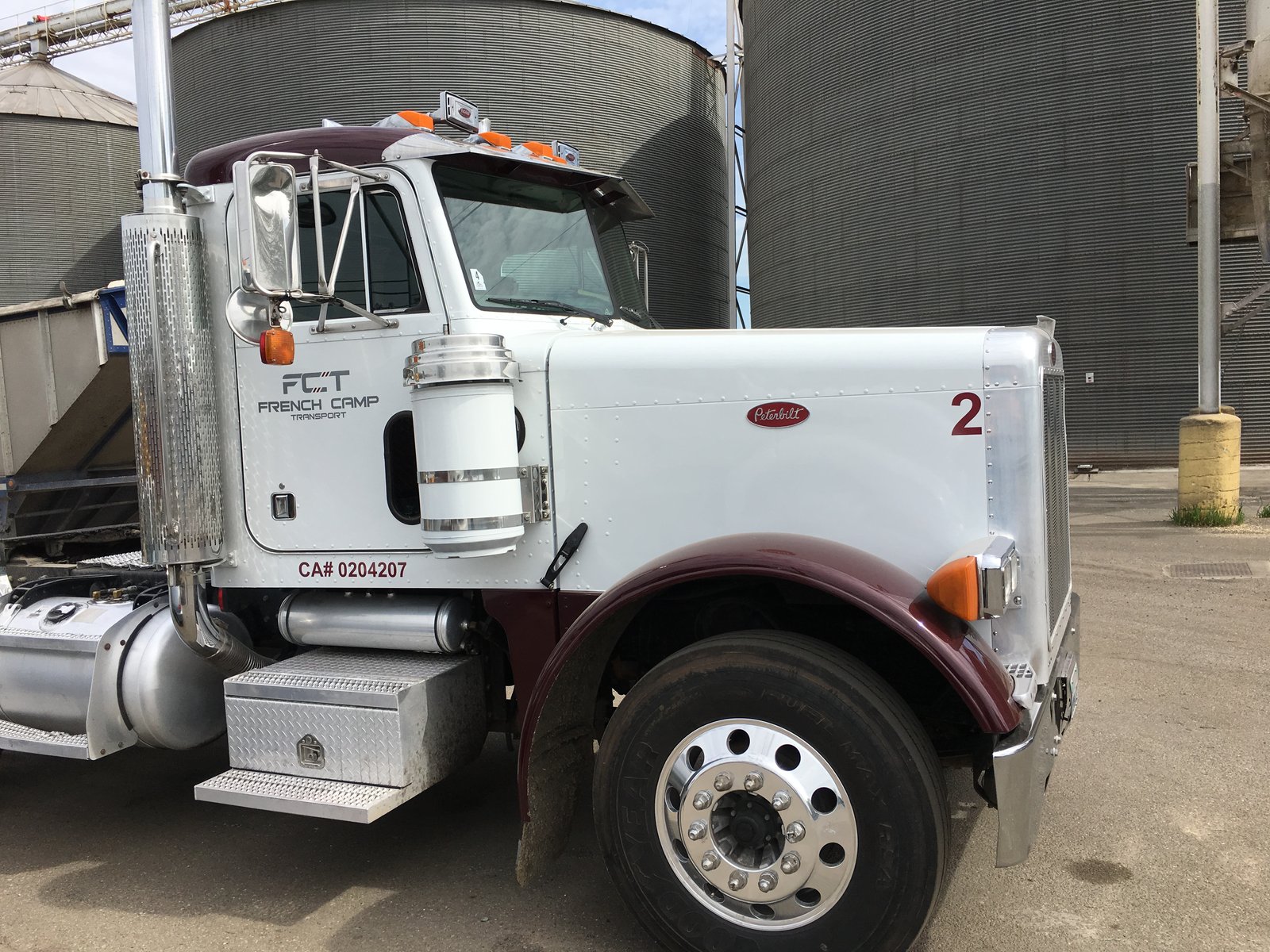 FCT Peterbilt 2 at grain silos